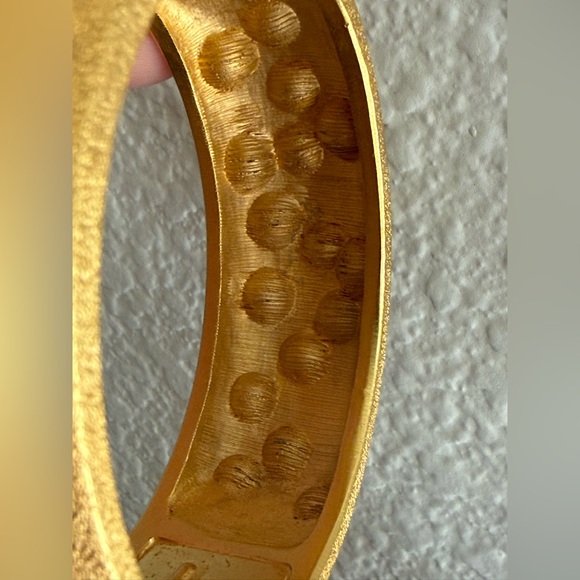 Vintage Jackie Collins Gold Plated Swarovski Crystal Bracelet & Earrings Set - Picture 7 of 14